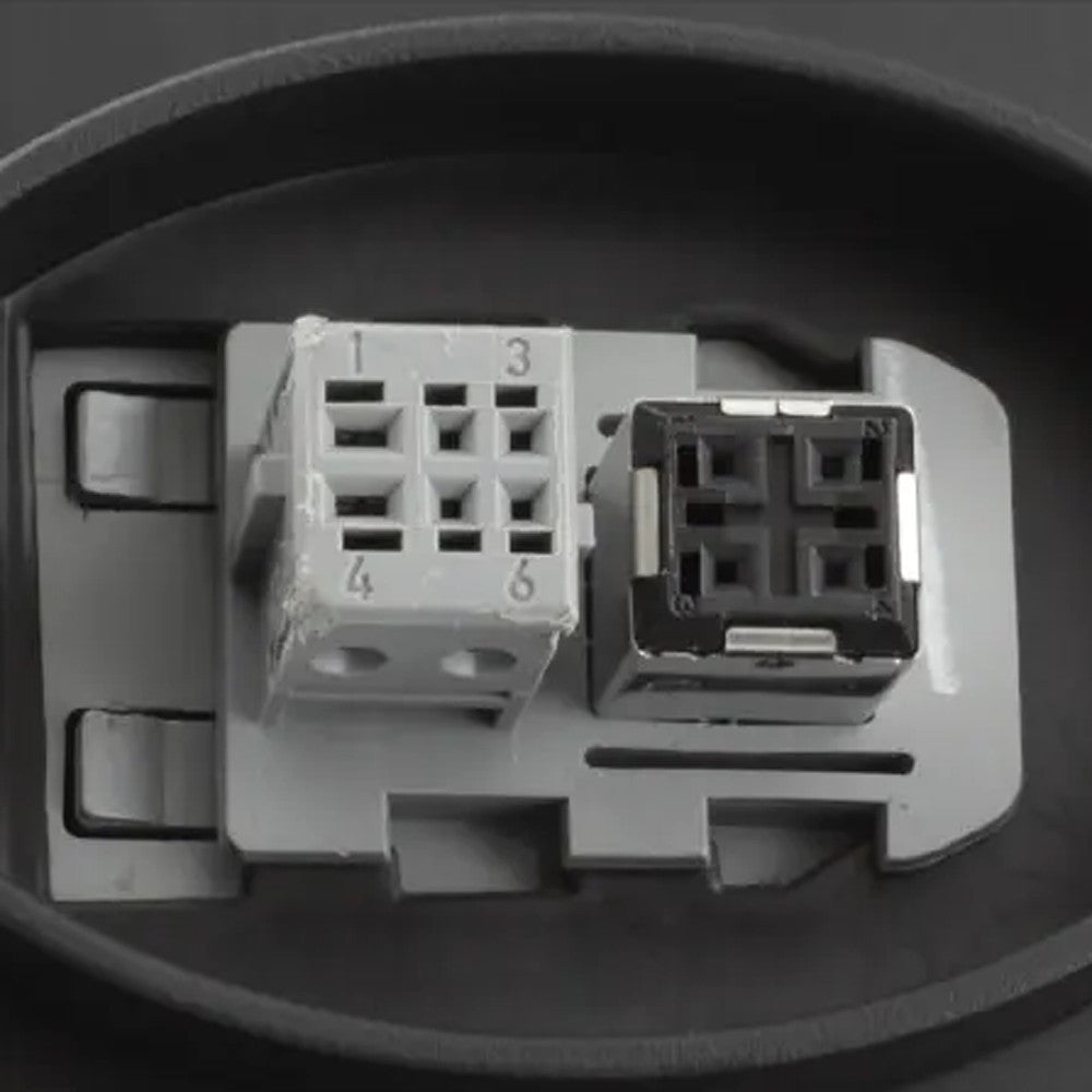 Hid headlight connector close-up for 2013-2017 Cadillac XTS