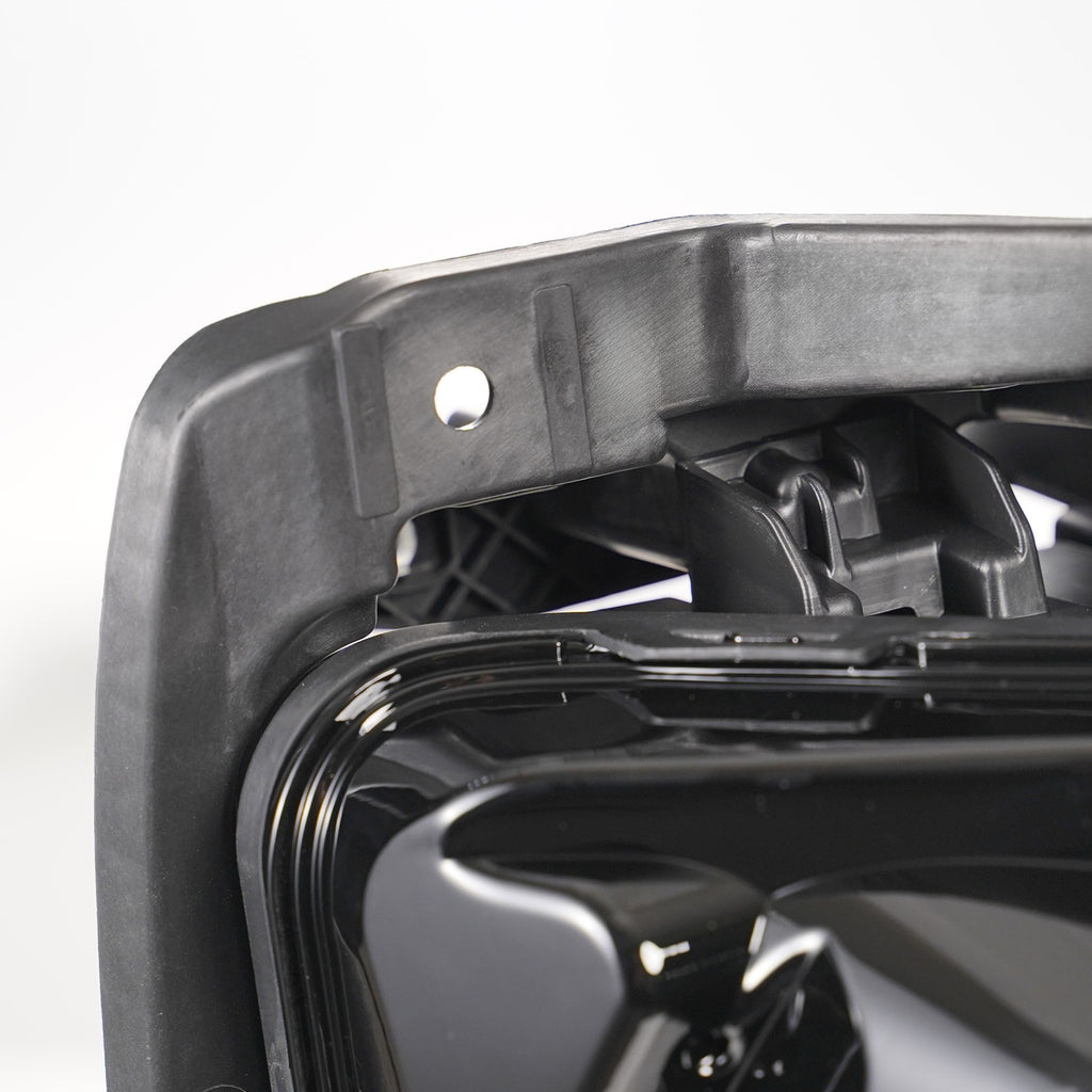 Hid headlight connector close-up for 2019-2022 Chevy Blazer