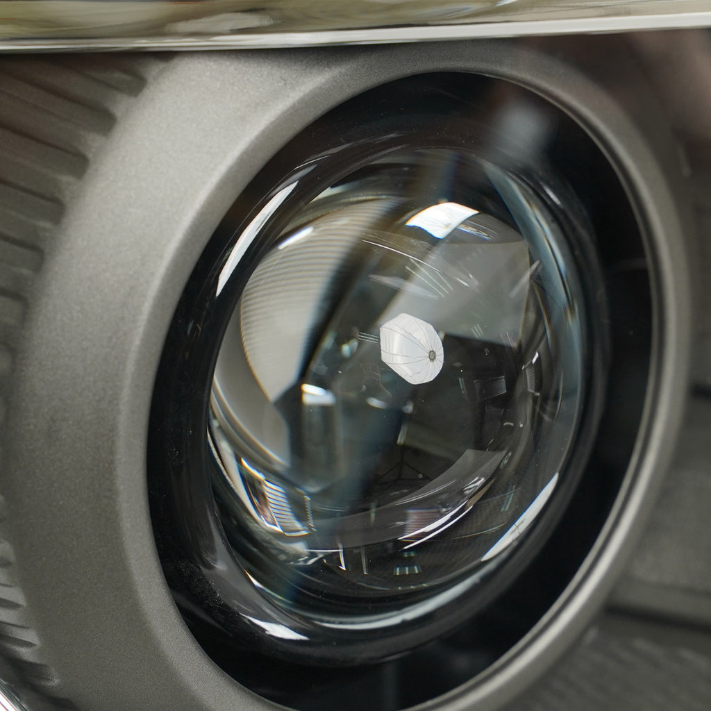 Hid headlight bulb socket close-up for 2013-2014 Ford F-150