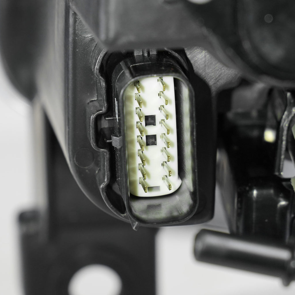 Hid headlight bulb socket close-up for 2014-2016 Jeep Grand Cherokee