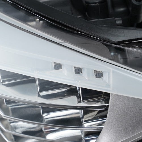 Halogen headlight reflector close-up for 2009-2012 BMW 3 Series E90