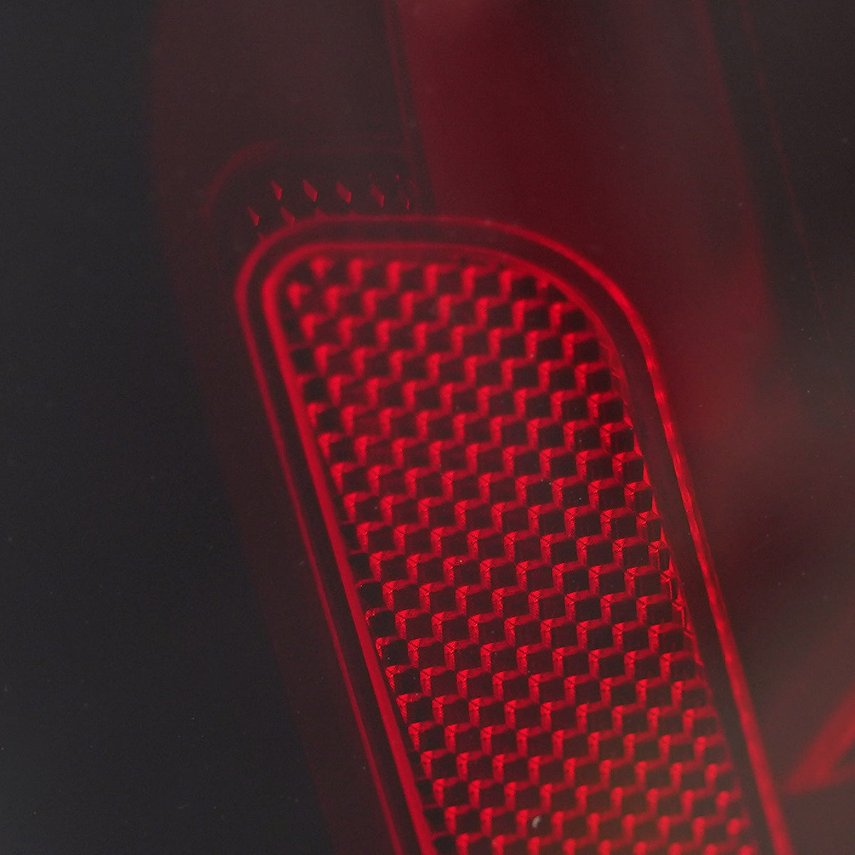 Tail light lens reflector detail for 2015-2022 Chevy Colorado