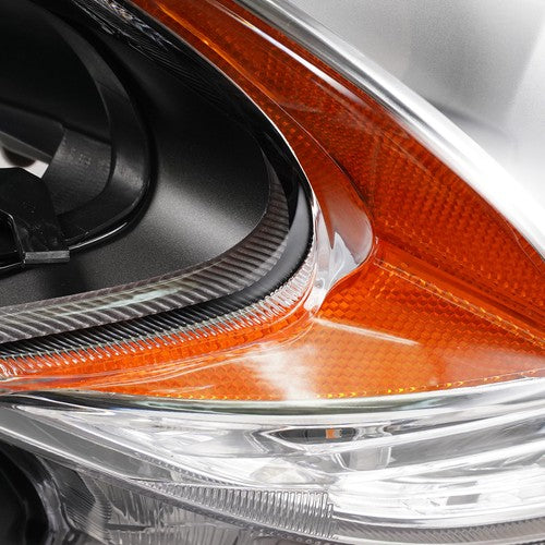 Hid headlight turn signal close-up for 2009-2020 Nissan 370Z