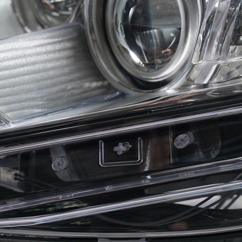 Hid headlight DOT marking close-up for 2010-2019 Lincoln MKT