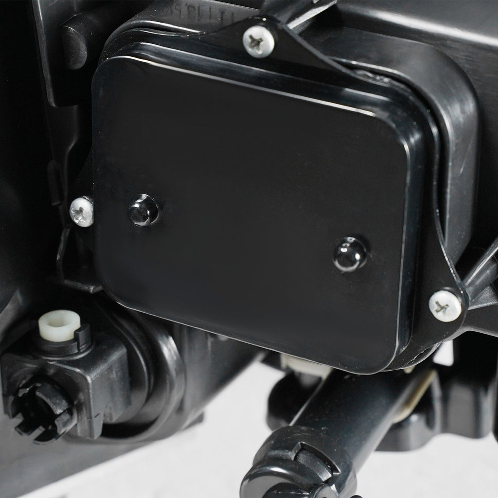 Hid headlight bezel close-up for 2014-2016 Jeep Grand Cherokee