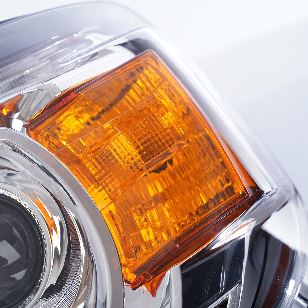 Halogen projector headlight inner detail close-up for 2015-2022 GMC Canyon