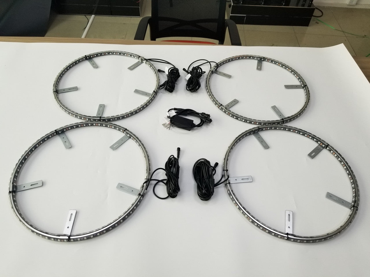 LED Wheel Light Kit Chase Moving Signal and Brake Function Wireless 18" Lighting