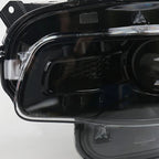 Hid headlight inner detail close-up for 2014-2018 Jeep Cherokee