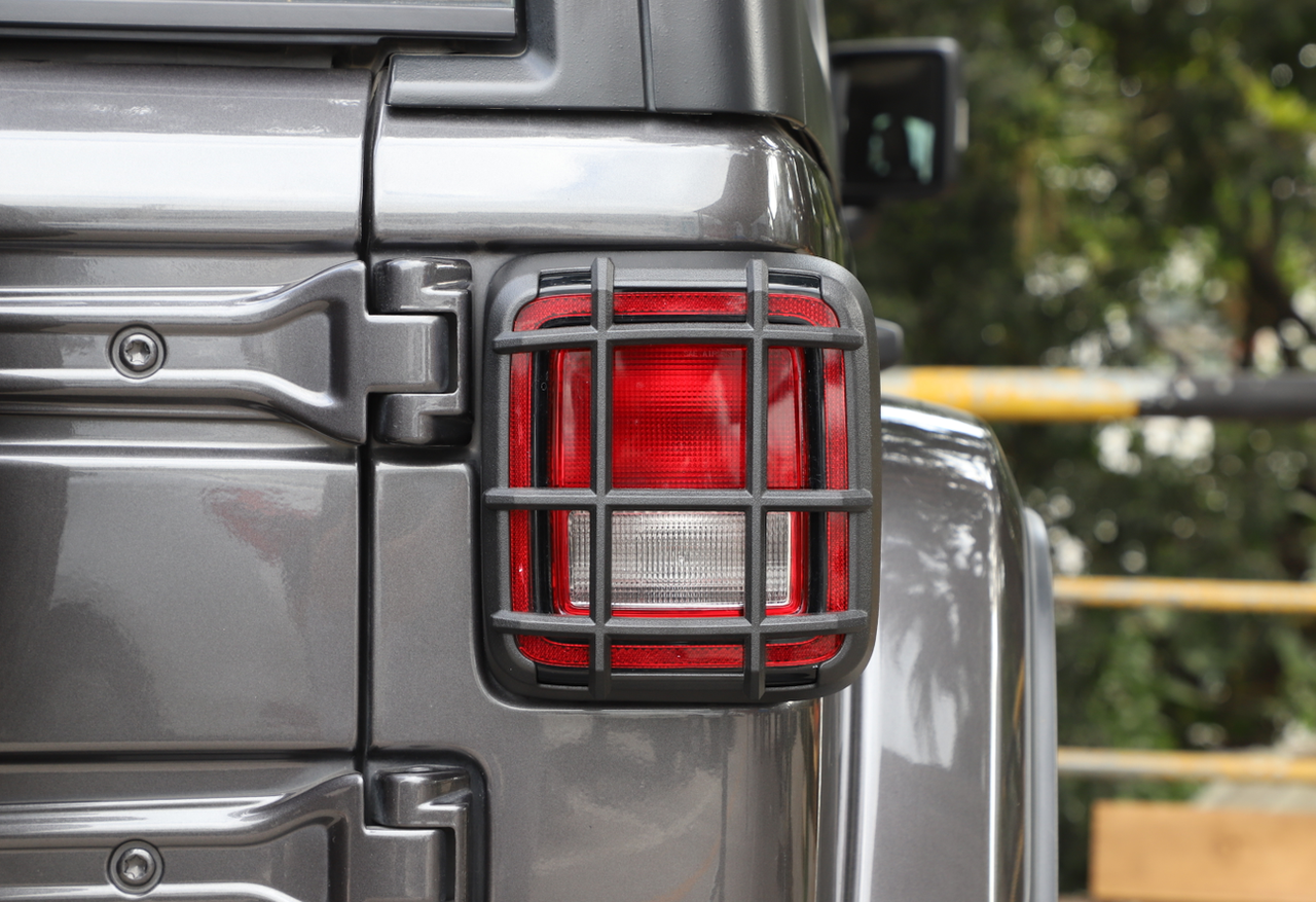 Rear Tail Light Lamp Cover Guard Trim Decorate For Jeep Wrangler JL 2018-2023 Black Lighting