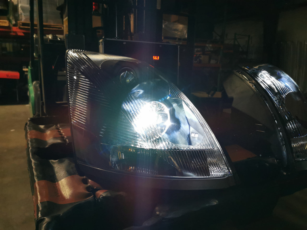 LED Headlights OEM Style for Volvo VNL VNM VNX 2004-2017 300/430/630/670/730/780 Lighting