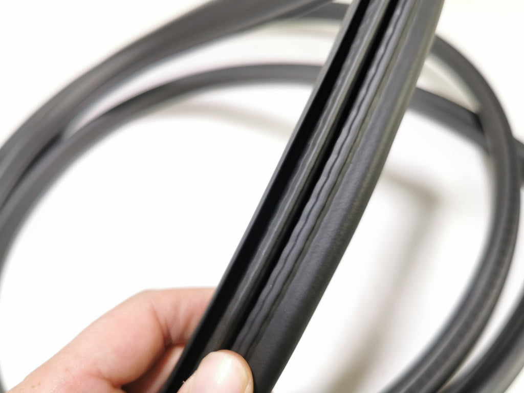 Right Door Seal Rubber for BMW E36 Coupe 2 Door 2dr 51711977728 51712138958 Exterior Part