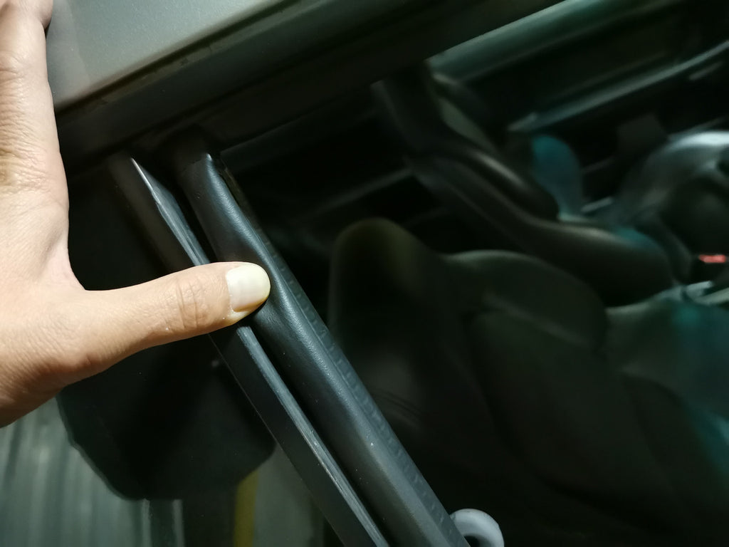 Right Door Seal Rubber for BMW E36 Coupe 2 Door 2dr 51711977728 51712138958 Exterior Part