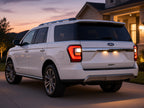 Ford Expedition XL XLT (2018-2021) with halogen tail lights installed