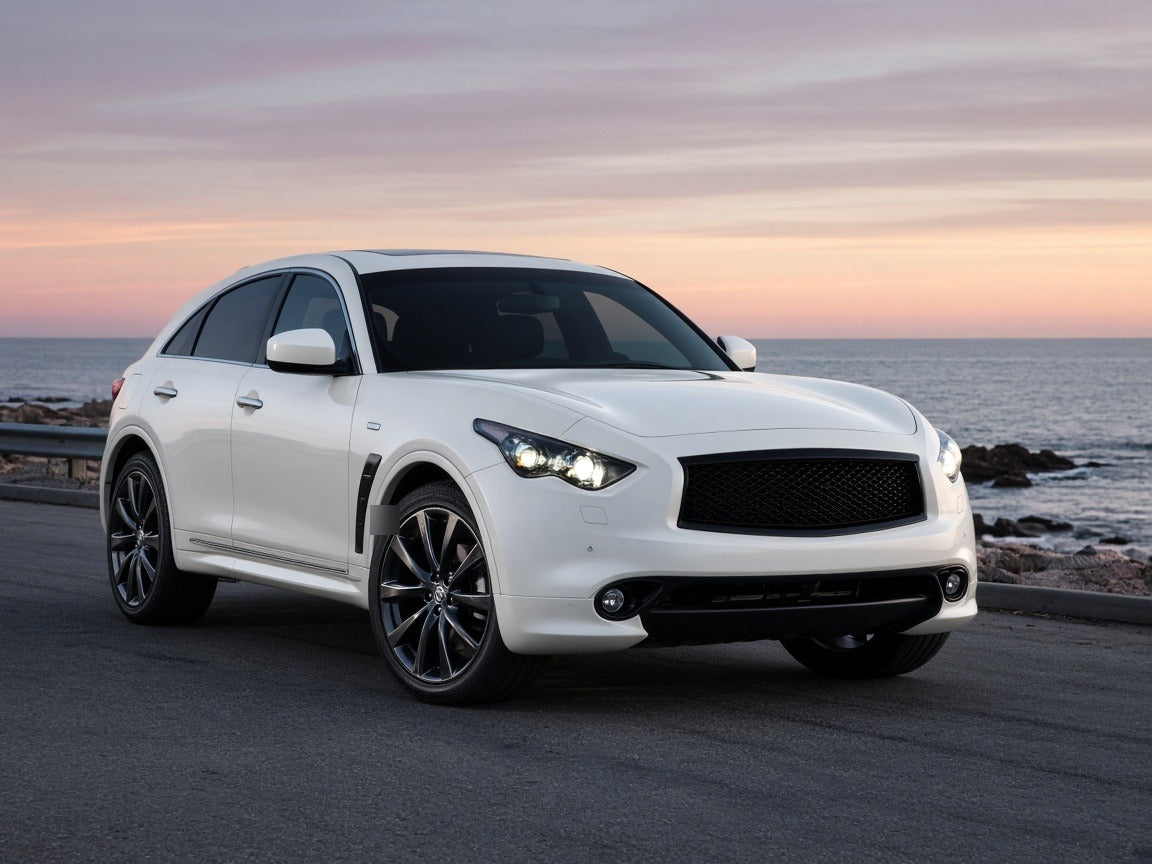 2009-2017 Infiniti FX / QX70 with chrome HID AFS headlights installed