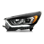 Black Halogen headlight lens and housing detail for 2017-2019 Ford Escape